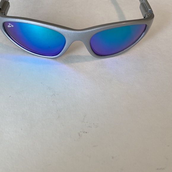 Sunglasses - Picture 6 of 9